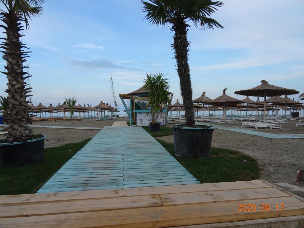 Teemo Beach Apartment, Alezzi Beach Resort นาโวดาริ ภายนอก รูปภาพ