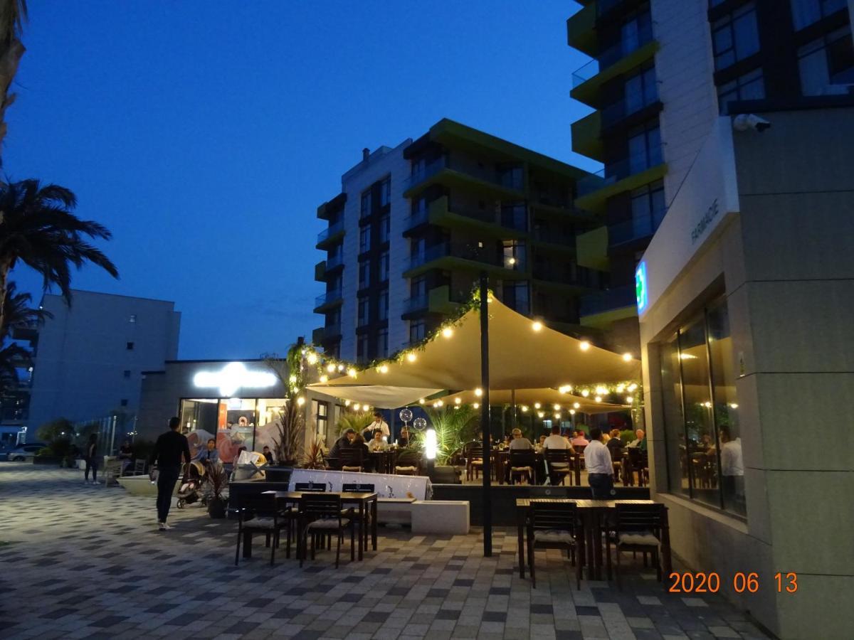 Teemo Beach Apartment, Alezzi Beach Resort นาโวดาริ ภายนอก รูปภาพ