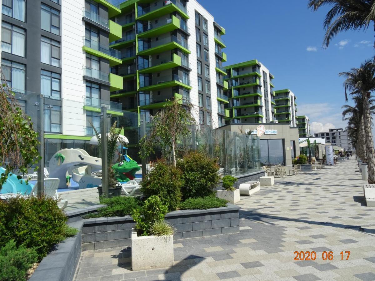 Teemo Beach Apartment, Alezzi Beach Resort นาโวดาริ ภายนอก รูปภาพ